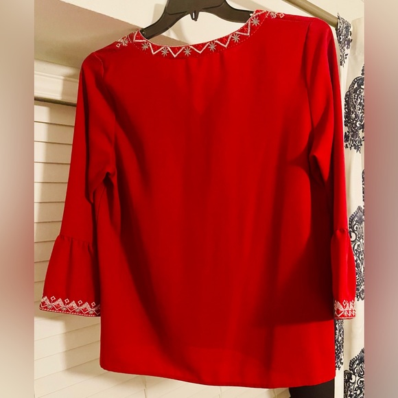 Wore this 1-2 times… beautiful detailing, very comfortable - Picture 3 of 3